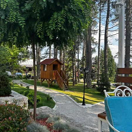 Njegos Lux Titova Apartment Palisat