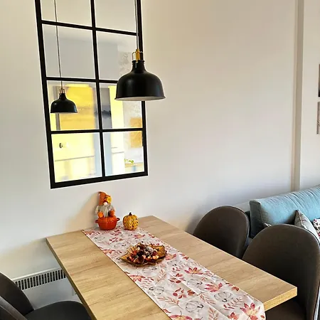 Njegos Lux Titova Palisat