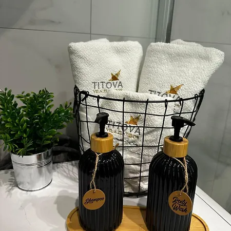 Njegos Lux Titova * Palisat