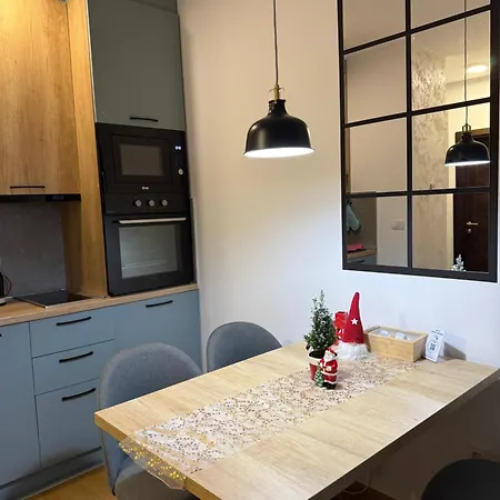 Njegos Lux Titova Palisat