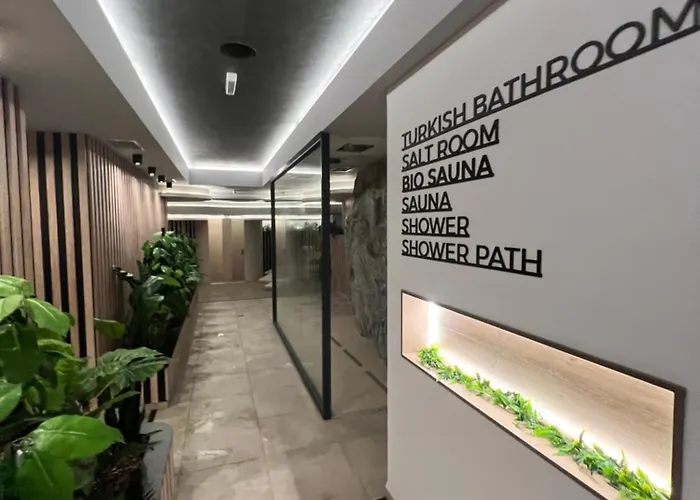 Njegos Lux Titova * Palisat