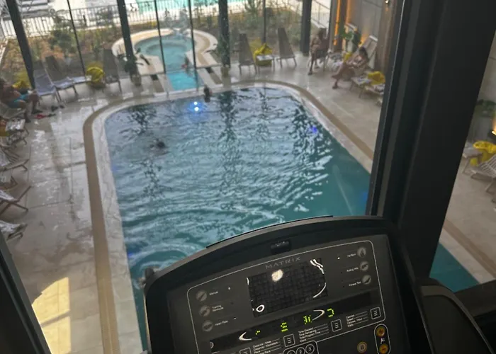 Njegos Lux Titova Апартаменты Palisat