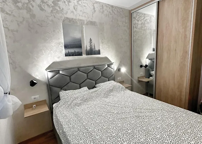 Njegos Lux Titova Апартаменты